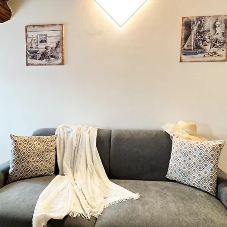Casa Vianello Cri By Ca-sa Check * キオッジャ
