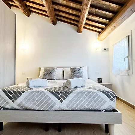 Casa Vianello Cri Apartment