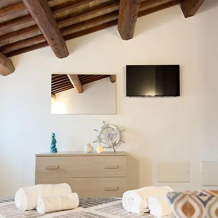 Casa Vianello Cri Apartment *